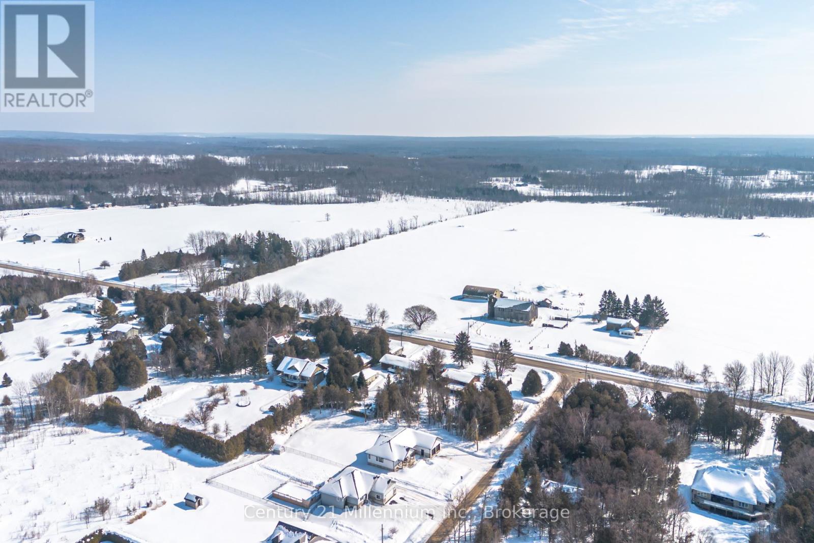 109 Grandore Street, Georgian Bluffs, Ontario N0H 2T0 - Photo 46 - X12833688