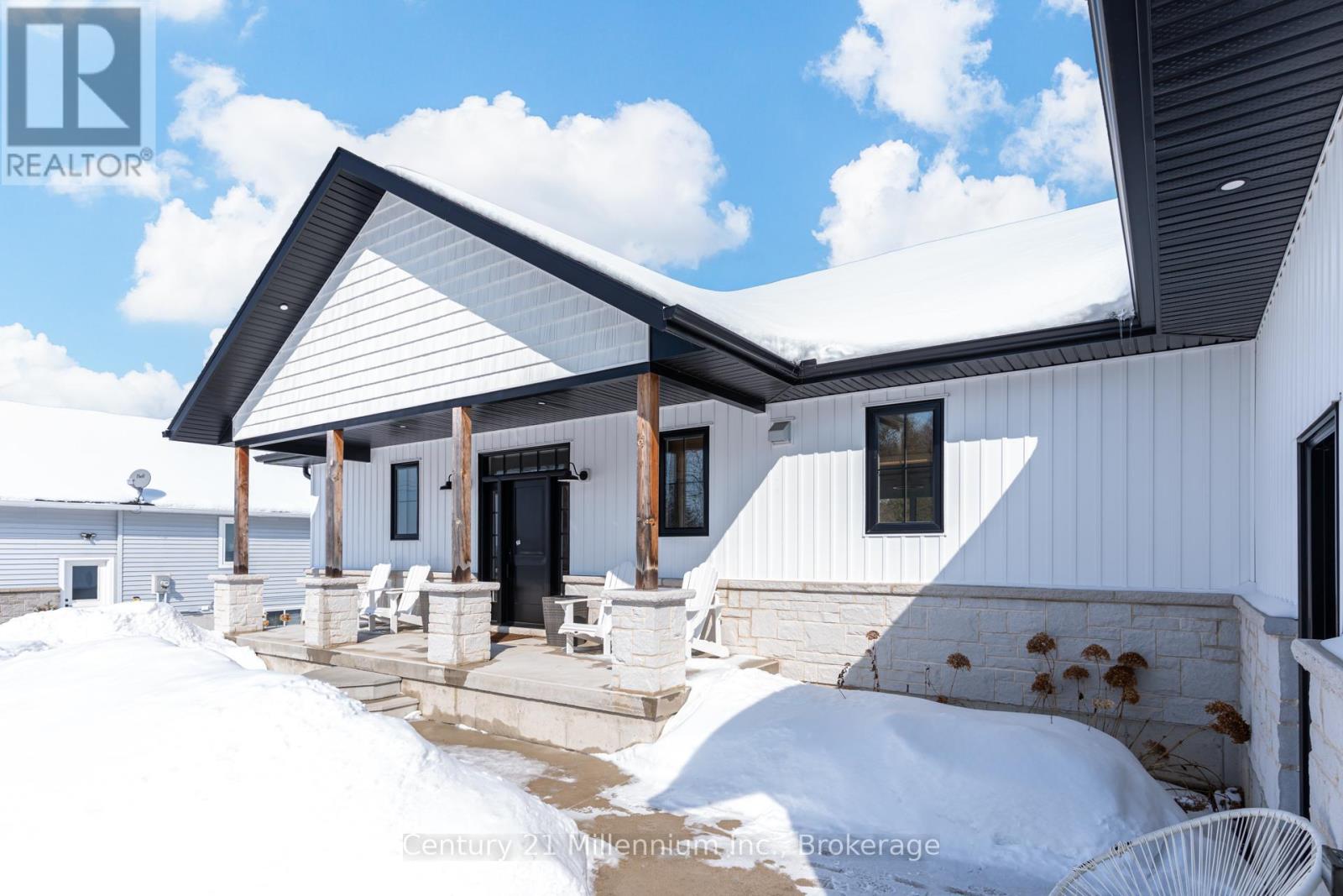 109 Grandore Street, Georgian Bluffs, Ontario N0H 2T0 - Photo 5 - X12833688