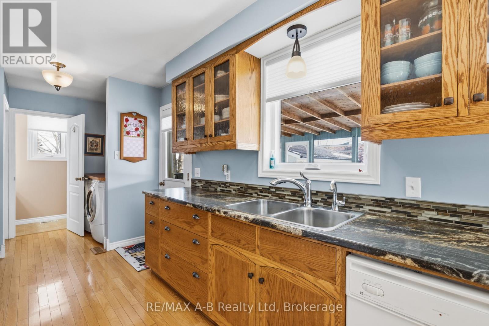 815 O'loane Avenue, Stratford, Ontario N5A 6S6 - Photo 16 - X12833820