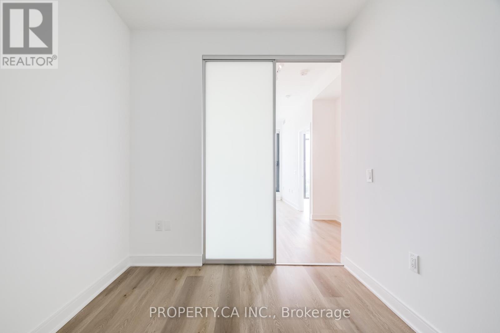 1705 - 86 Dundas Street E, Mississauga, Ontario  L5A 0B1 - Photo 8 - W12833500