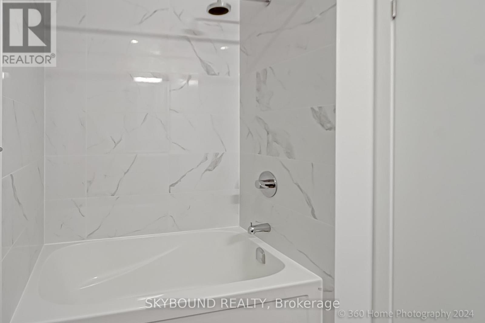 1018 - 2520 Eglinton Avenue W, Mississauga, Ontario  L5M 0Y4 - Photo 18 - W12833562