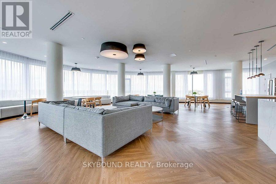 1018 - 2520 Eglinton Avenue W, Mississauga, Ontario  L5M 0Y4 - Photo 38 - W12833562