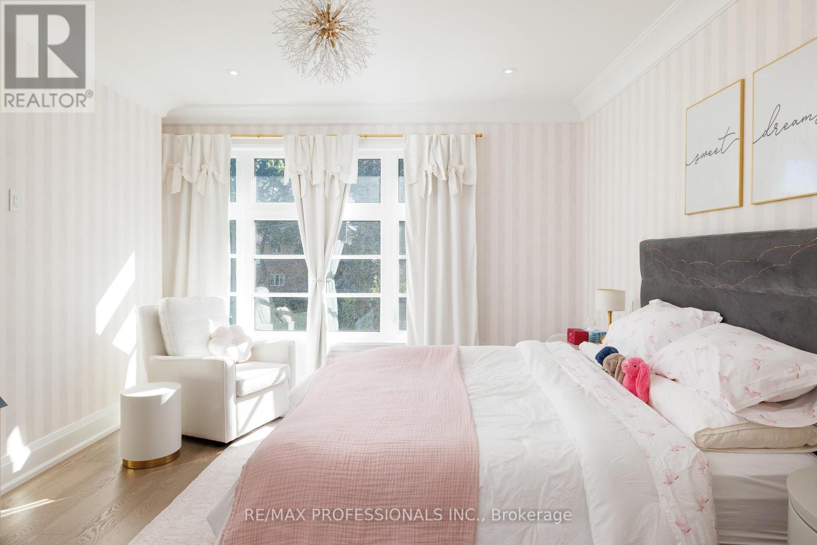 2b Fairway Road, Toronto, Ontario  M9A 5E9 - Photo 35 - W12833592