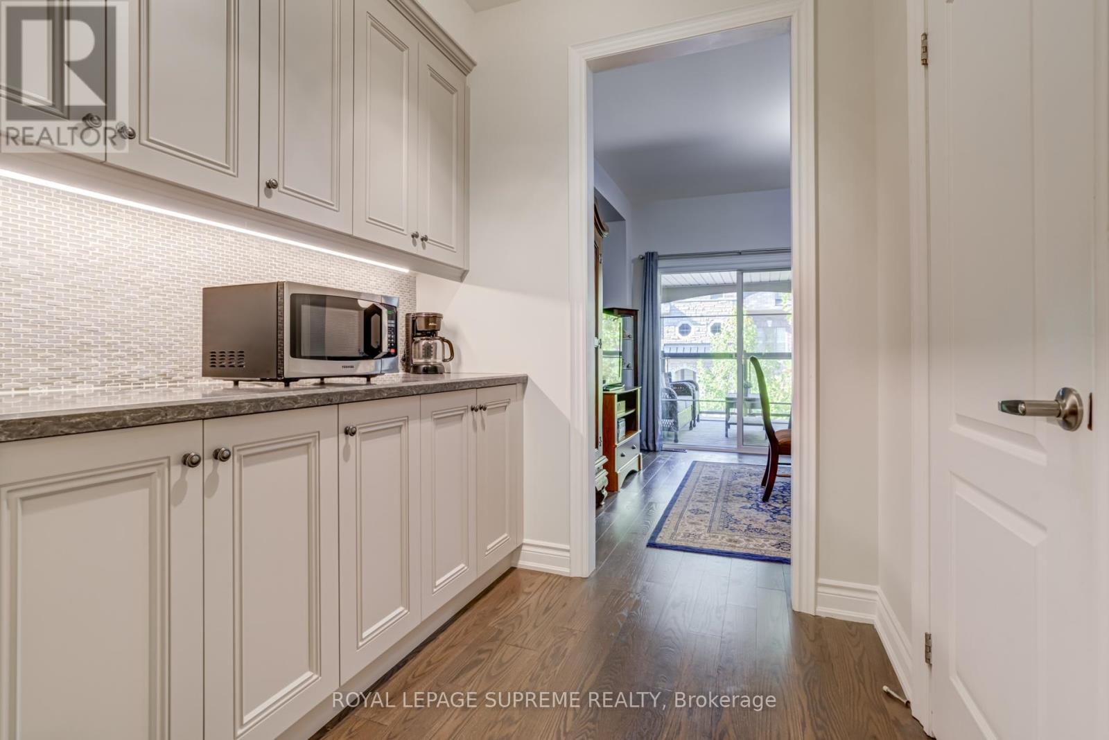 53 Dryden Way, Toronto, Ontario  M9R 0B2 - Photo 14 - W12833598