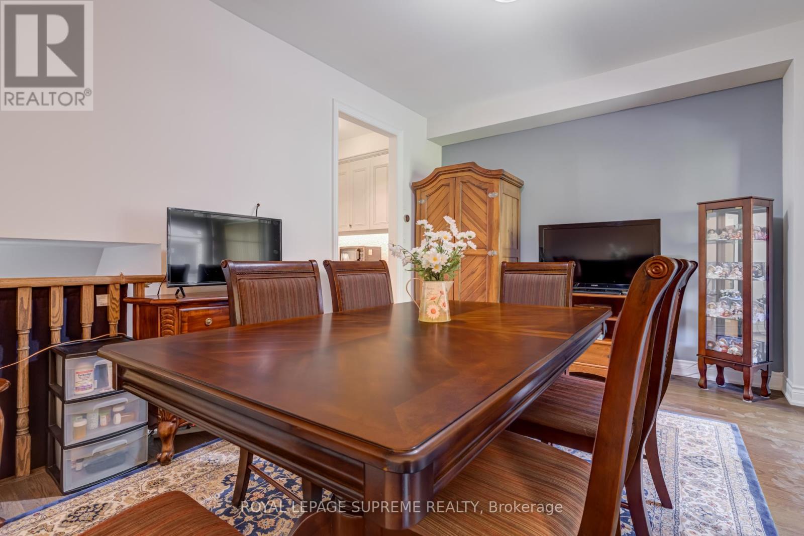 53 Dryden Way, Toronto, Ontario  M9R 0B2 - Photo 17 - W12833598