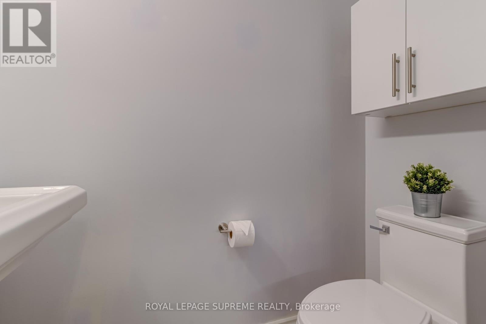 53 Dryden Way, Toronto, Ontario  M9R 0B2 - Photo 18 - W12833598