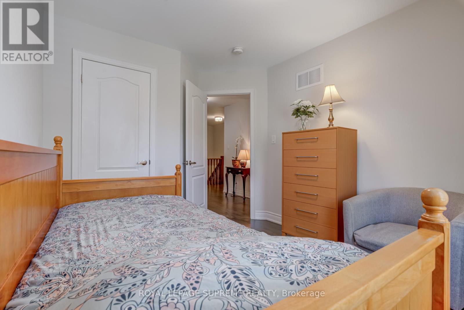 53 Dryden Way, Toronto, Ontario  M9R 0B2 - Photo 29 - W12833598