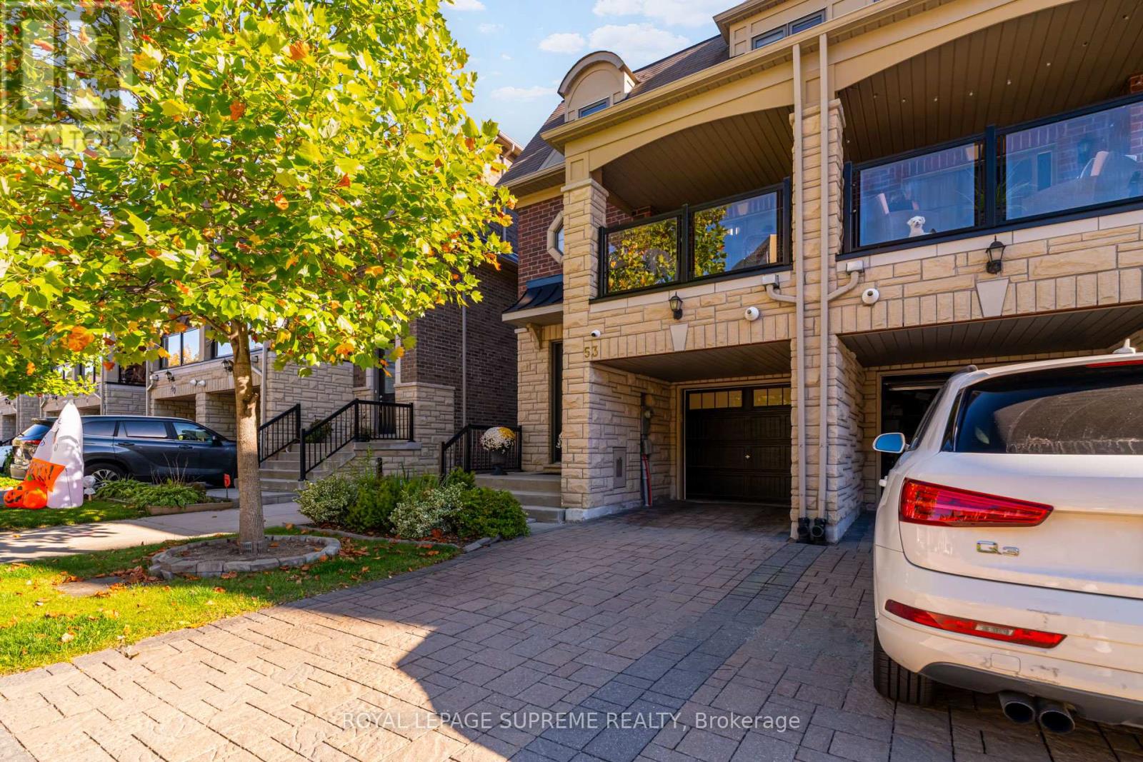 53 Dryden Way, Toronto, Ontario  M9R 0B2 - Photo 3 - W12833598