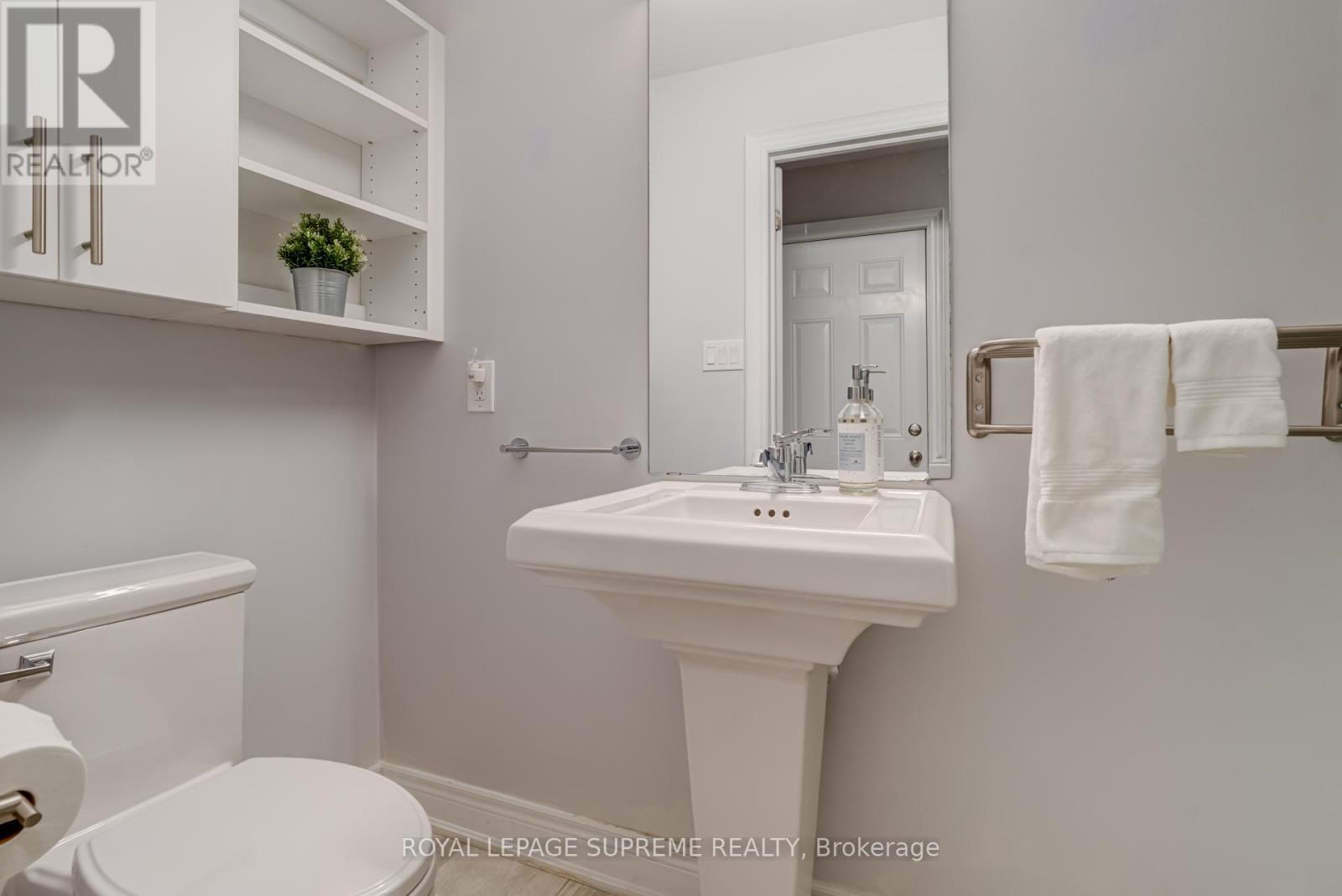 53 Dryden Way, Toronto, Ontario  M9R 0B2 - Photo 38 - W12833598