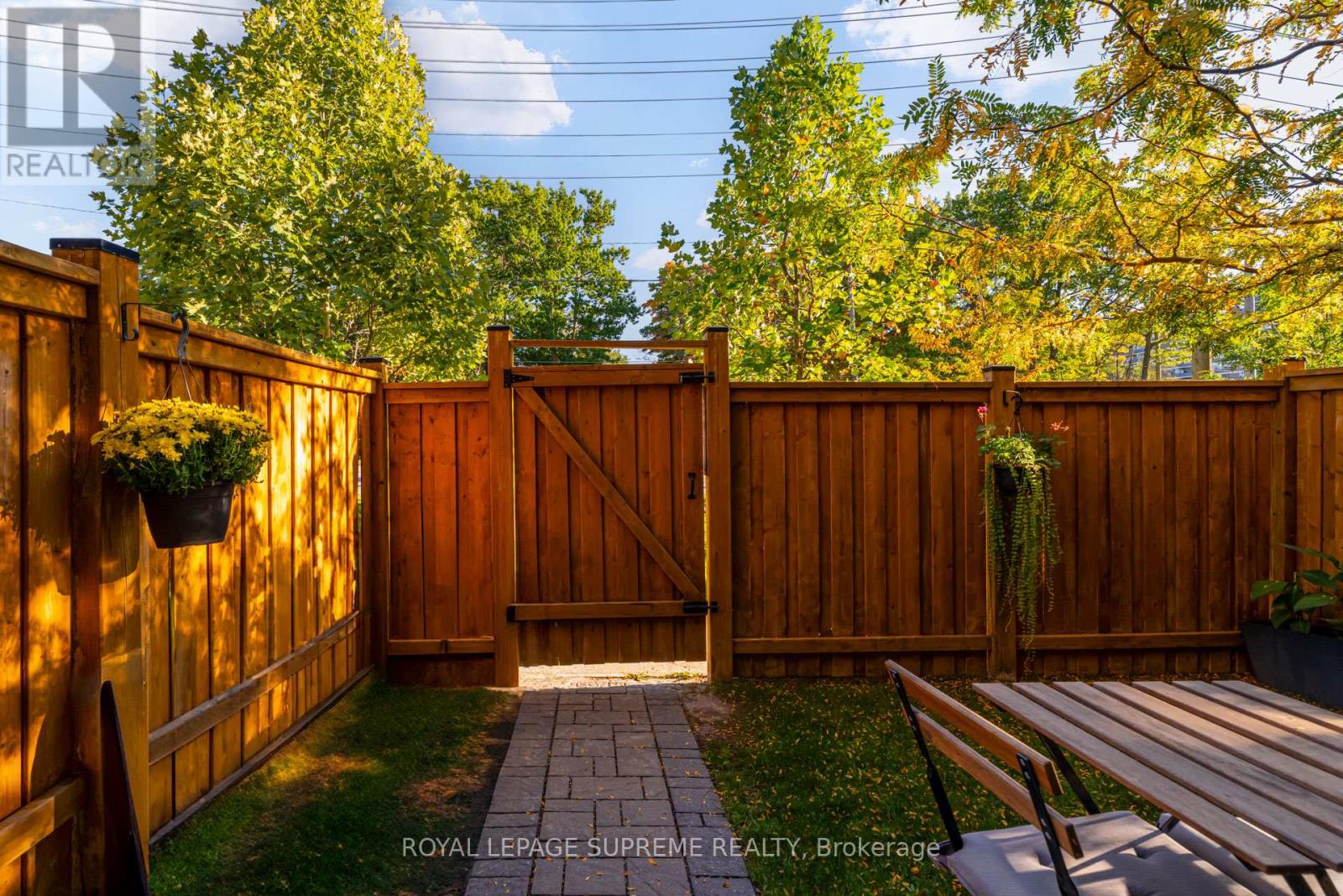 53 Dryden Way, Toronto, Ontario  M9R 0B2 - Photo 40 - W12833598