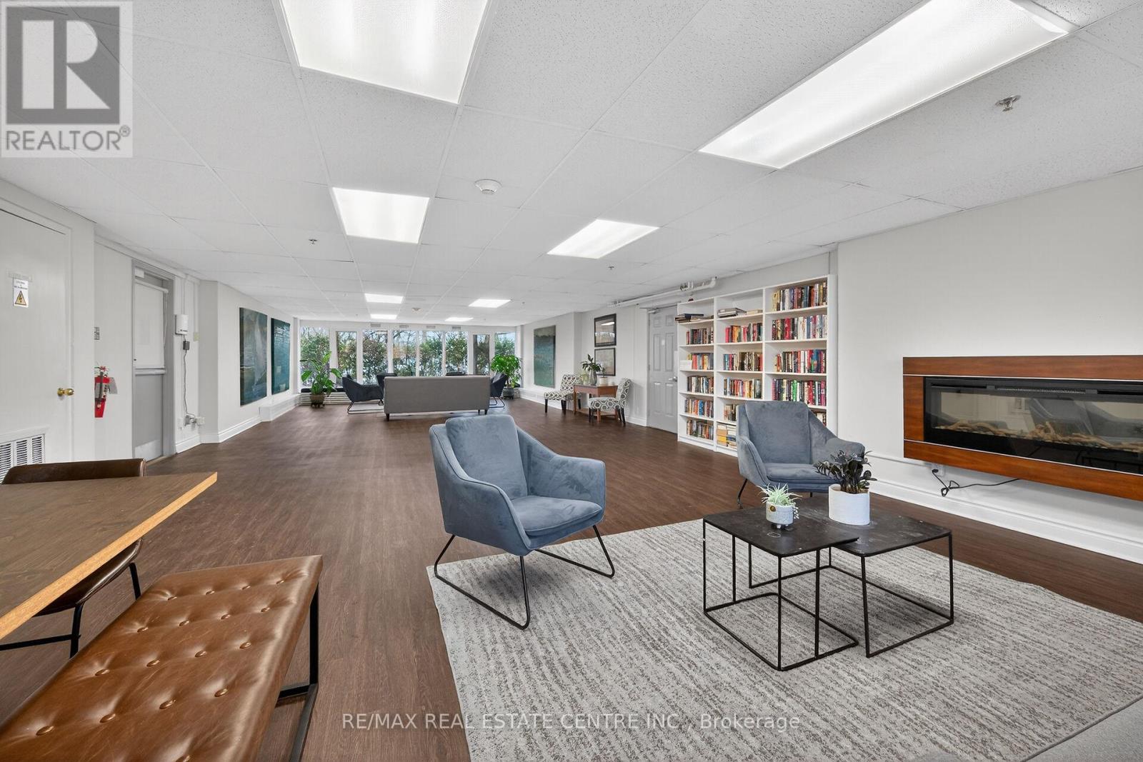 702 - 212 Kerr Street, Oakville, Ontario  L6K 3B1 - Photo 37 - W12833600