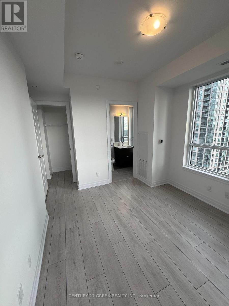 908 - 30 Elm Drive W, Mississauga, Ontario L5B 0N6 - Photo 10 - W12833610