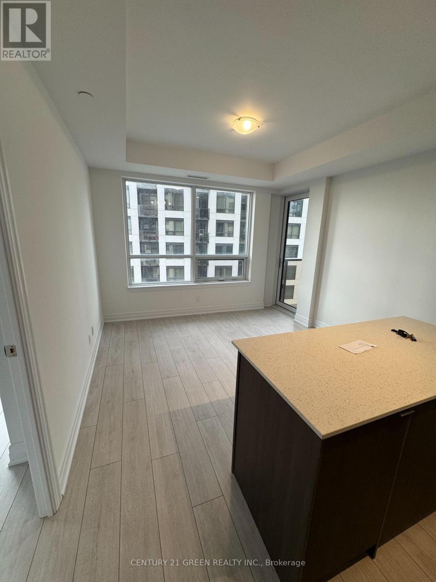 908 - 30 Elm Drive W, Mississauga, Ontario L5B 0N6 - Photo 2 - W12833610