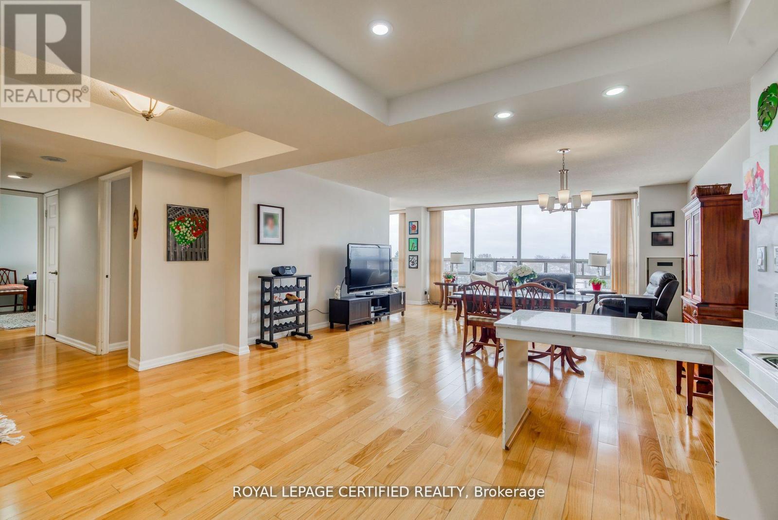 505 - 320 Mill Street S, Brampton, Ontario  L6Y 3V2 - Photo 6 - W12833618