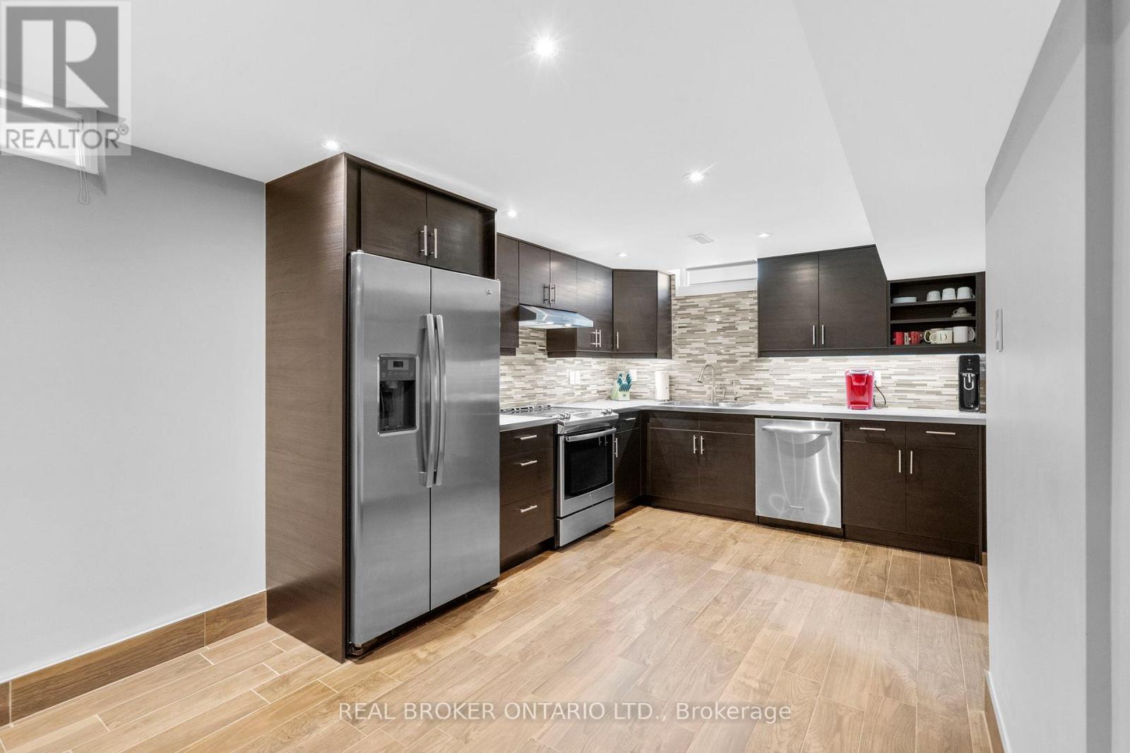 11 Fountainbridge Drive, Caledon, Ontario  L7E 1P6 - Photo 32 - W12833744