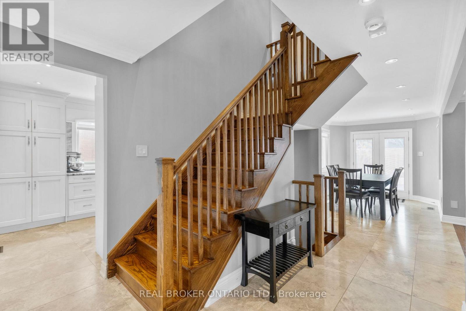 11 Fountainbridge Drive, Caledon, Ontario  L7E 1P6 - Photo 5 - W12833744