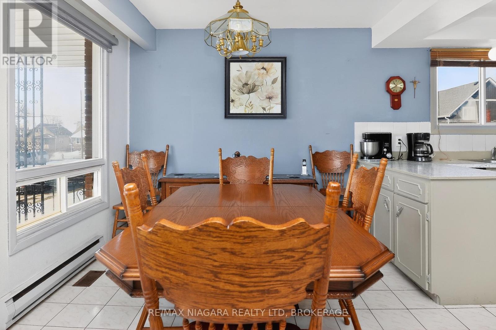 16 Cross Street, Port Colborne (Killaly East), Ontario  L3K 1K9 - Photo 10 - X12833546