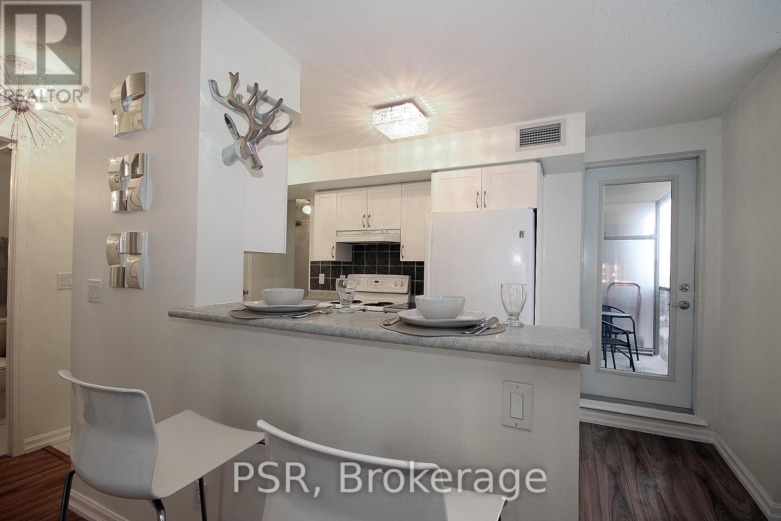 404 - 4 Elsinore Path, Toronto, Ontario  M8V 4G7 - Photo 10 - W12833754