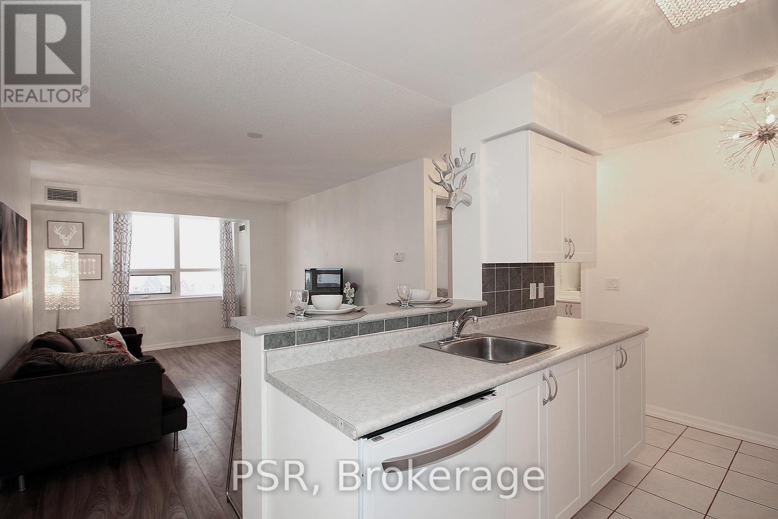 404 - 4 Elsinore Path, Toronto, Ontario  M8V 4G7 - Photo 6 - W12833754