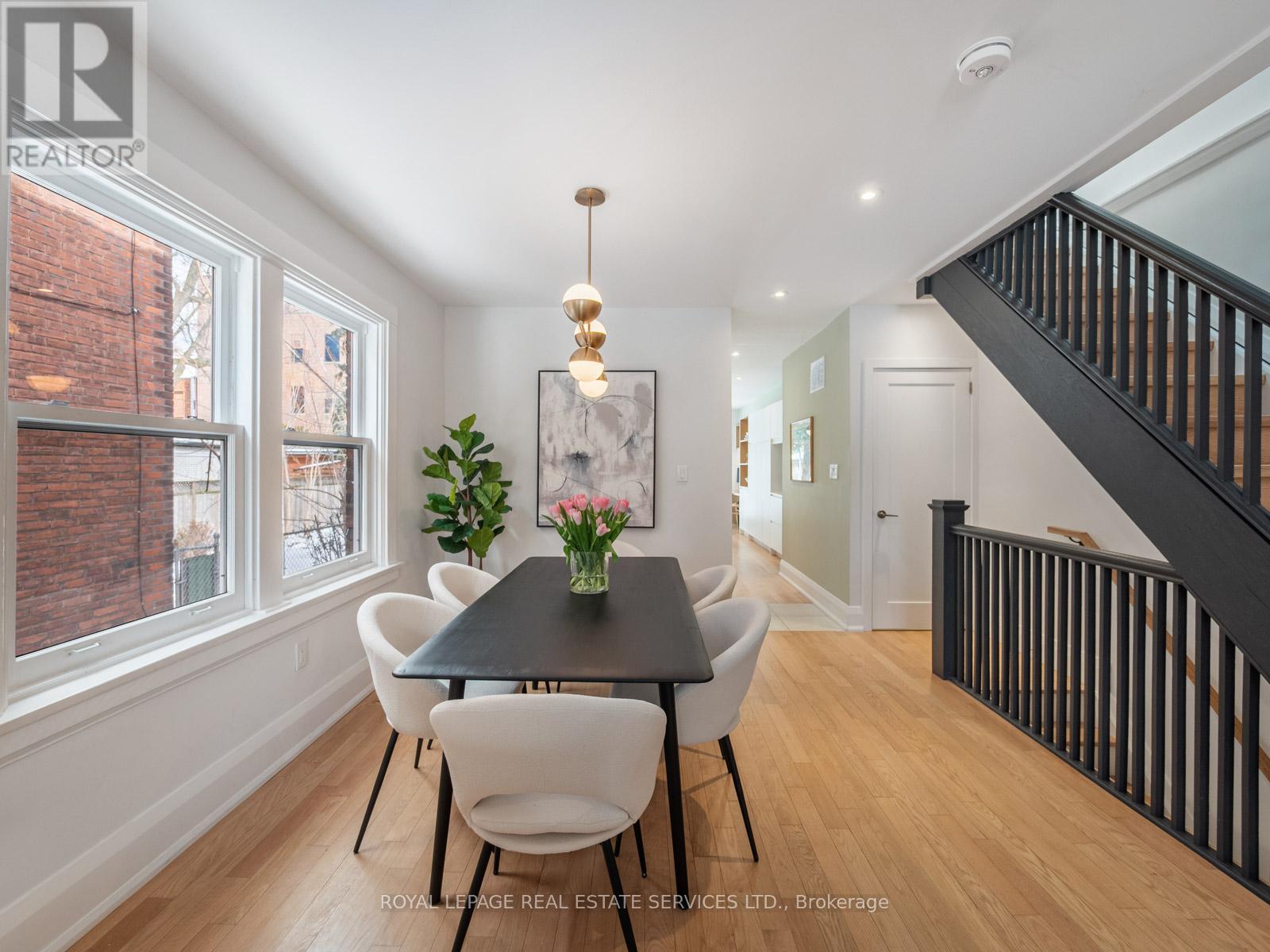 581 Beresford Avenue, Toronto, Ontario  M6S 3C2 - Photo 10 - W12833804