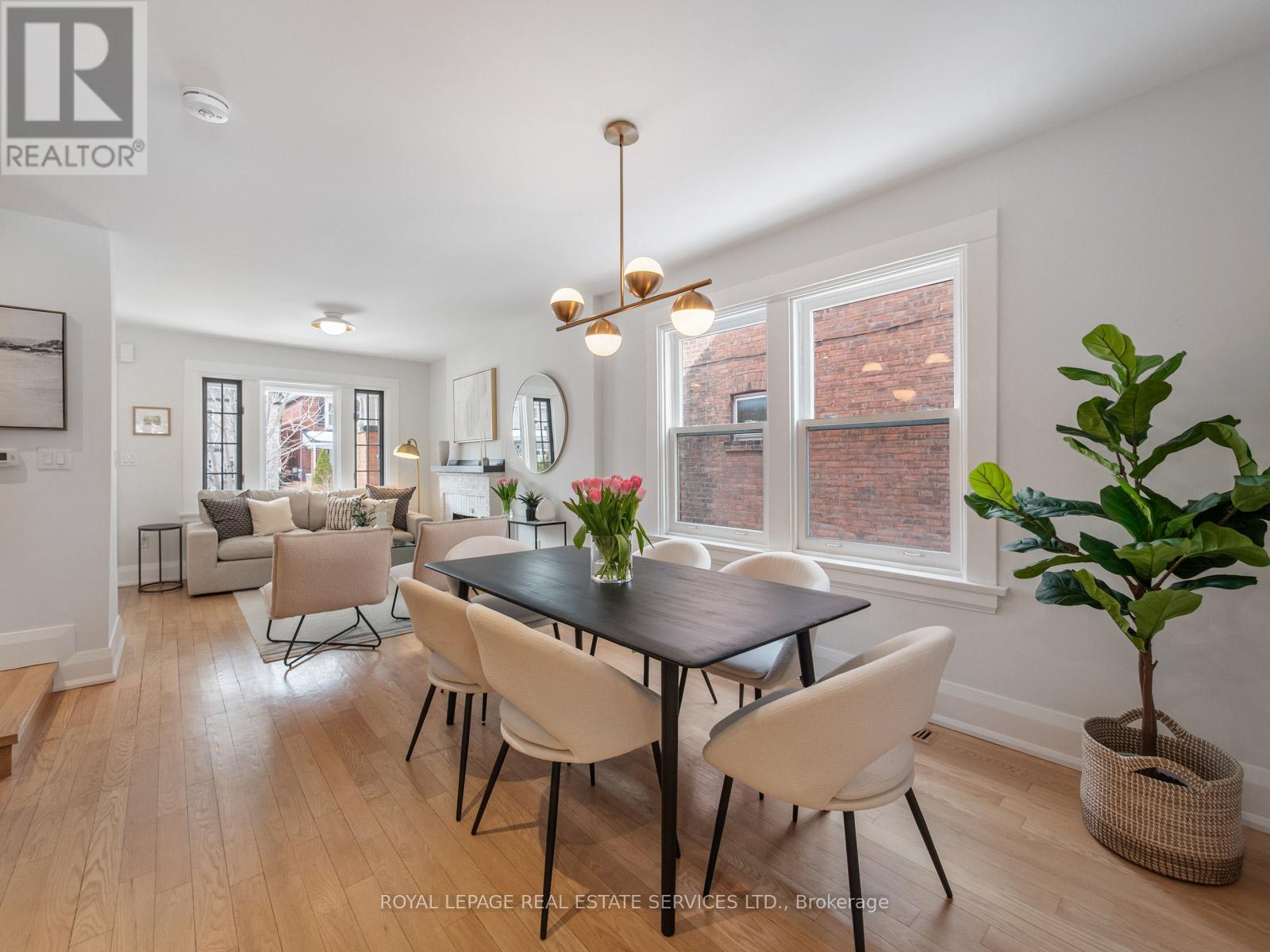 581 Beresford Avenue, Toronto, Ontario  M6S 3C2 - Photo 11 - W12833804