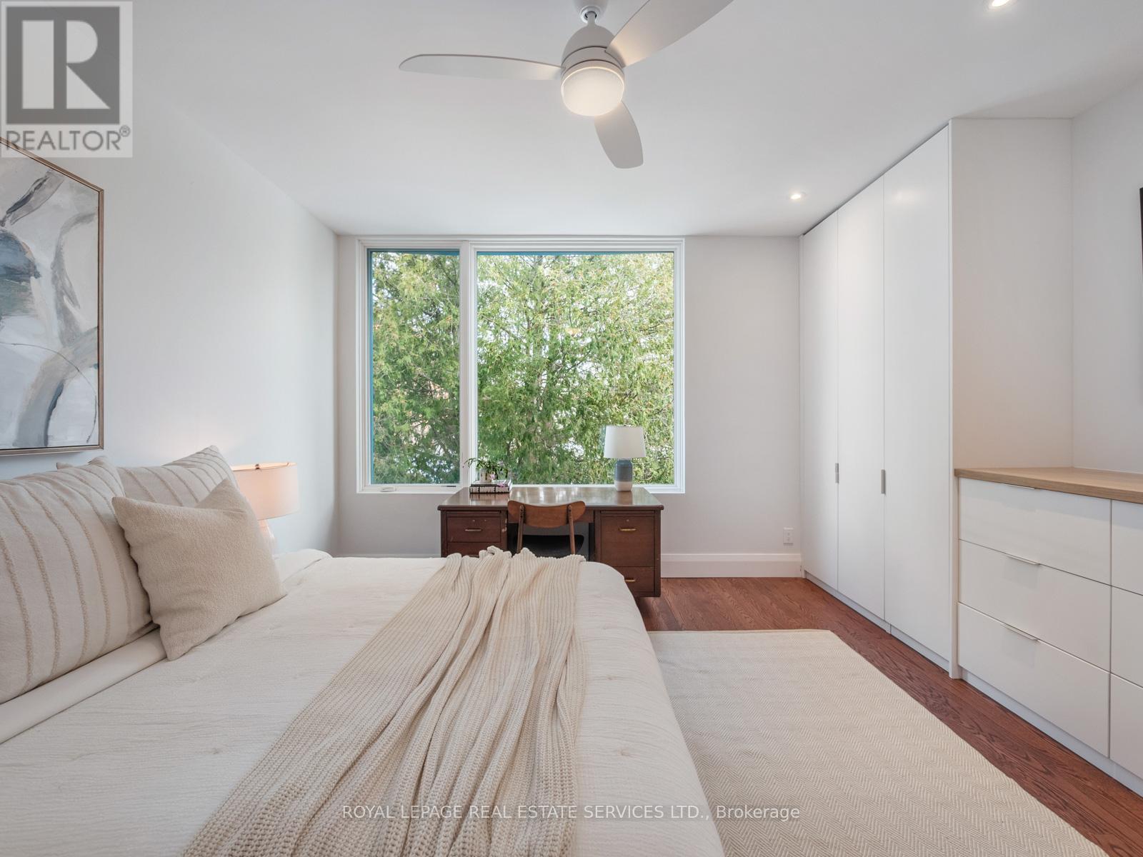 581 Beresford Avenue, Toronto, Ontario  M6S 3C2 - Photo 26 - W12833804