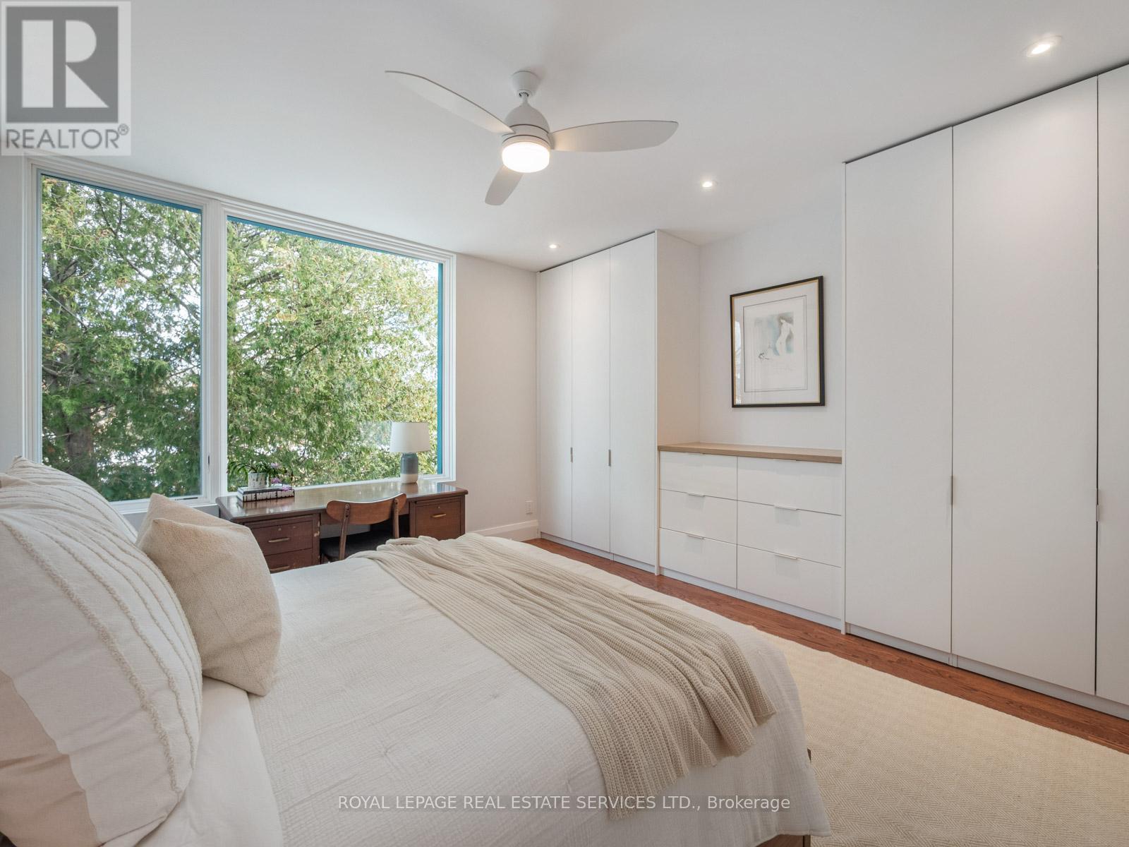 581 Beresford Avenue, Toronto, Ontario  M6S 3C2 - Photo 27 - W12833804