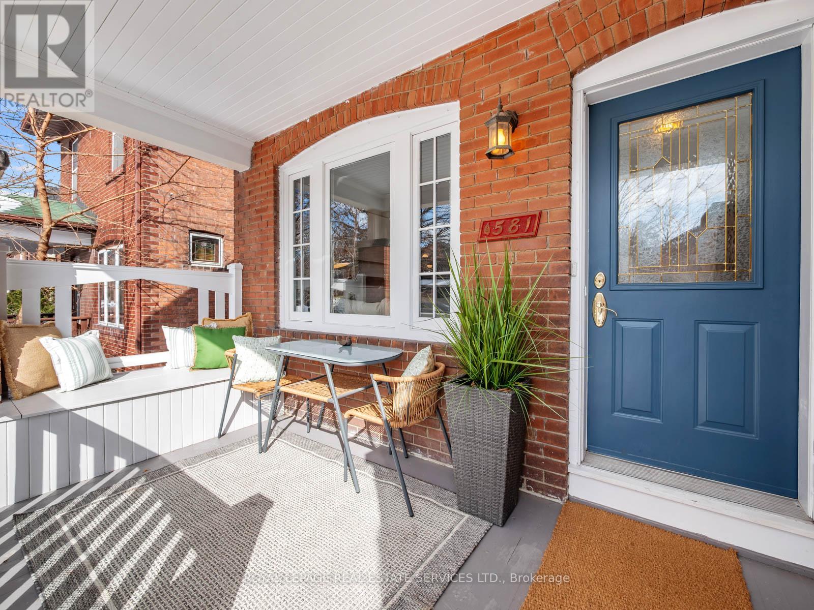 581 Beresford Avenue, Toronto, Ontario  M6S 3C2 - Photo 3 - W12833804