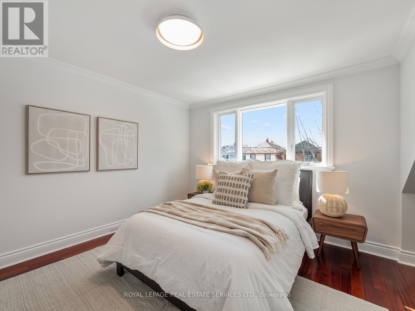 581 Beresford Avenue, Toronto, Ontario  M6S 3C2 - Photo 30 - W12833804