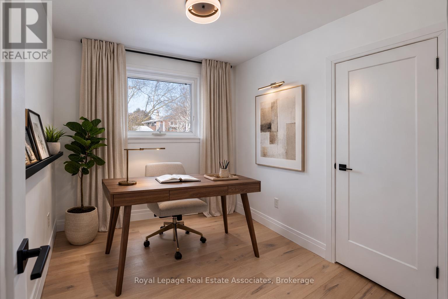 1898 Barsuda Drive, Mississauga, Ontario  L5J 1V5 - Photo 23 - W12833824