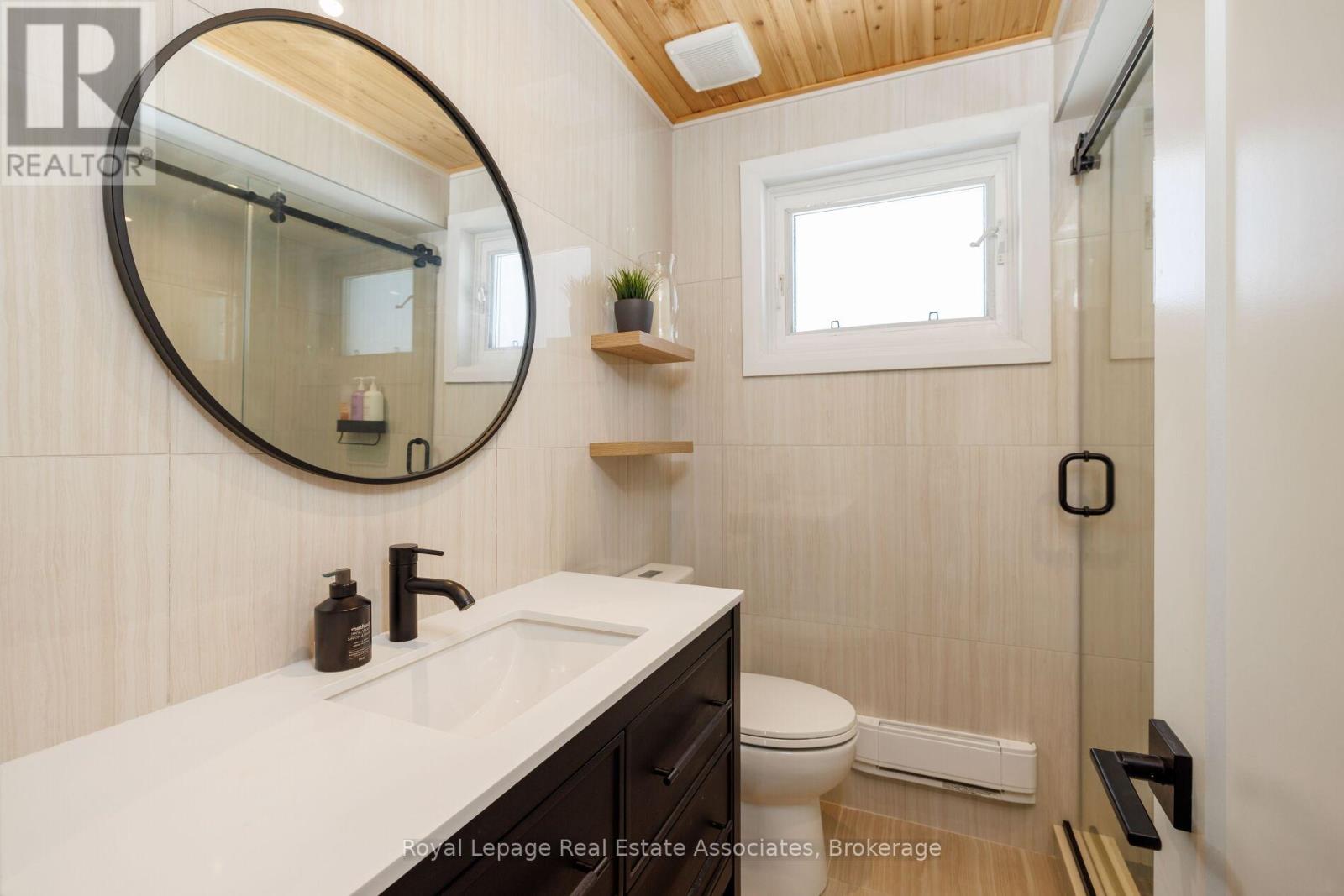 1898 Barsuda Drive, Mississauga, Ontario  L5J 1V5 - Photo 24 - W12833824