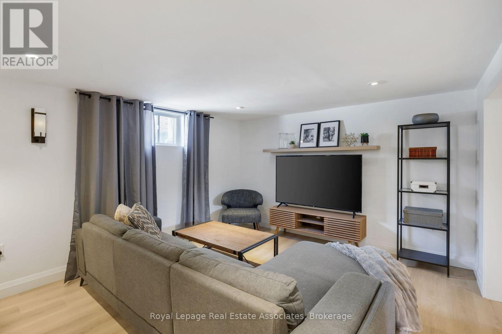 1898 Barsuda Drive, Mississauga, Ontario  L5J 1V5 - Photo 32 - W12833824