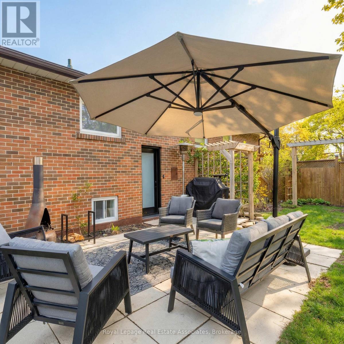 1898 Barsuda Drive, Mississauga, Ontario  L5J 1V5 - Photo 46 - W12833824