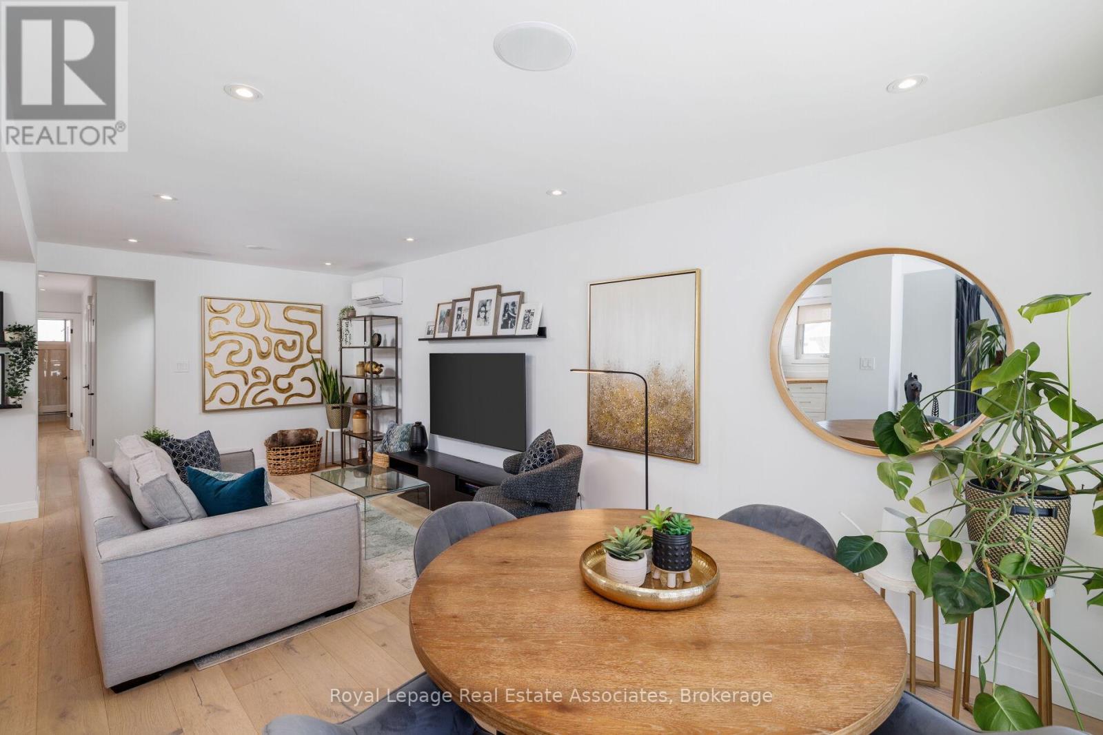 1898 Barsuda Drive, Mississauga, Ontario  L5J 1V5 - Photo 9 - W12833824