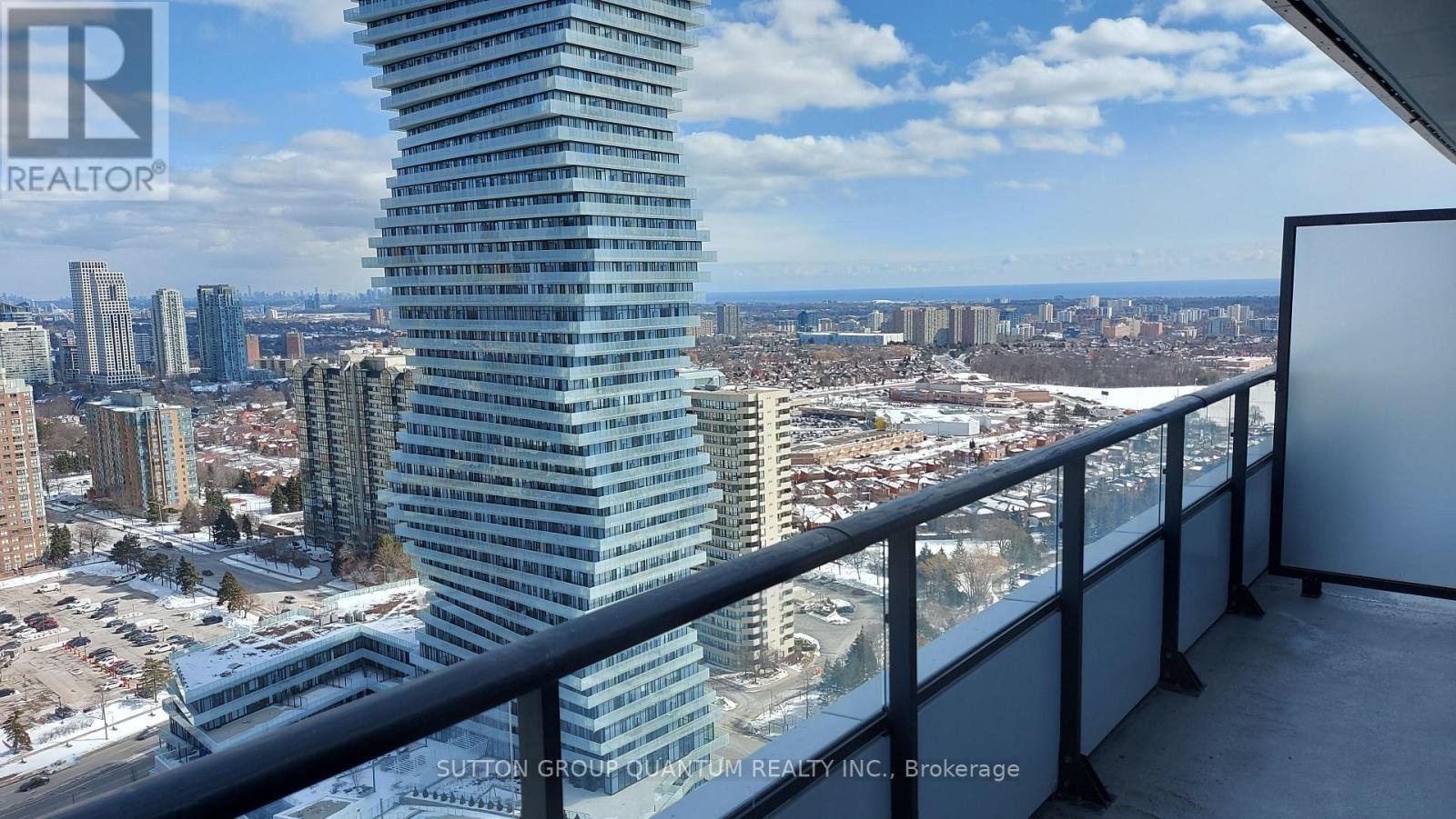 2607 - 448 Burnhamthorpe Road W, Mississauga, Ontario  L5B 0R4 - Photo 11 - W12833838