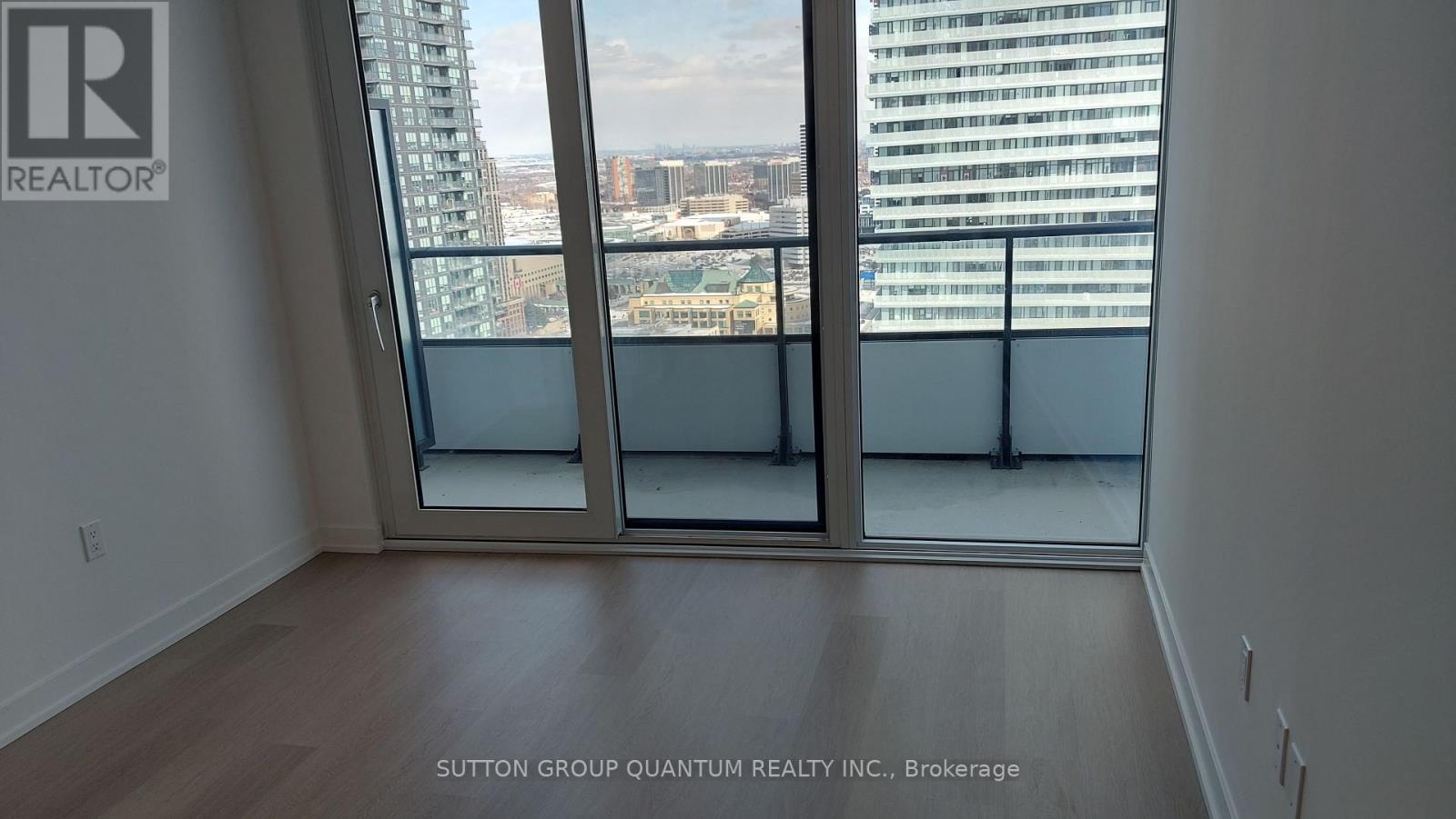 2607 - 448 Burnhamthorpe Road W, Mississauga, Ontario  L5B 0R4 - Photo 5 - W12833838