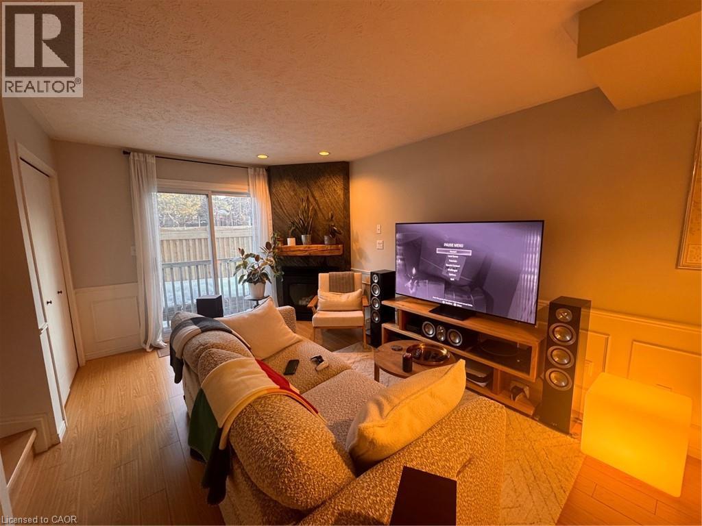 465 Beechwood Place Unit# 16, Waterloo, Ontario  N2T 2N8 - Photo 2 - 40807692