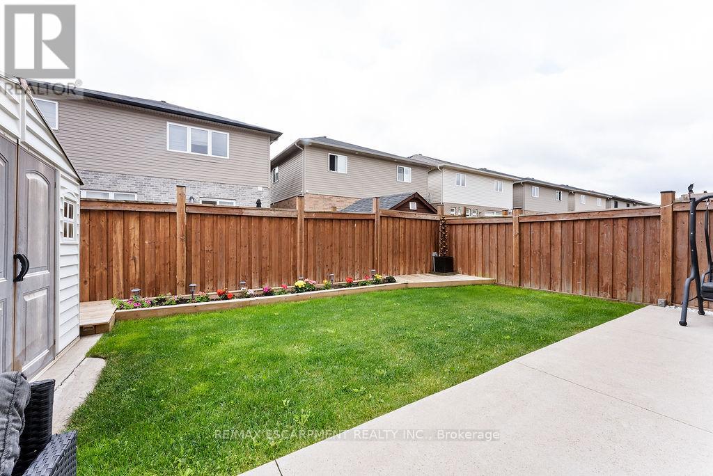67 Bellroyal Crescent, Hamilton, Ontario  L8J 0E7 - Photo 44 - X12833520
