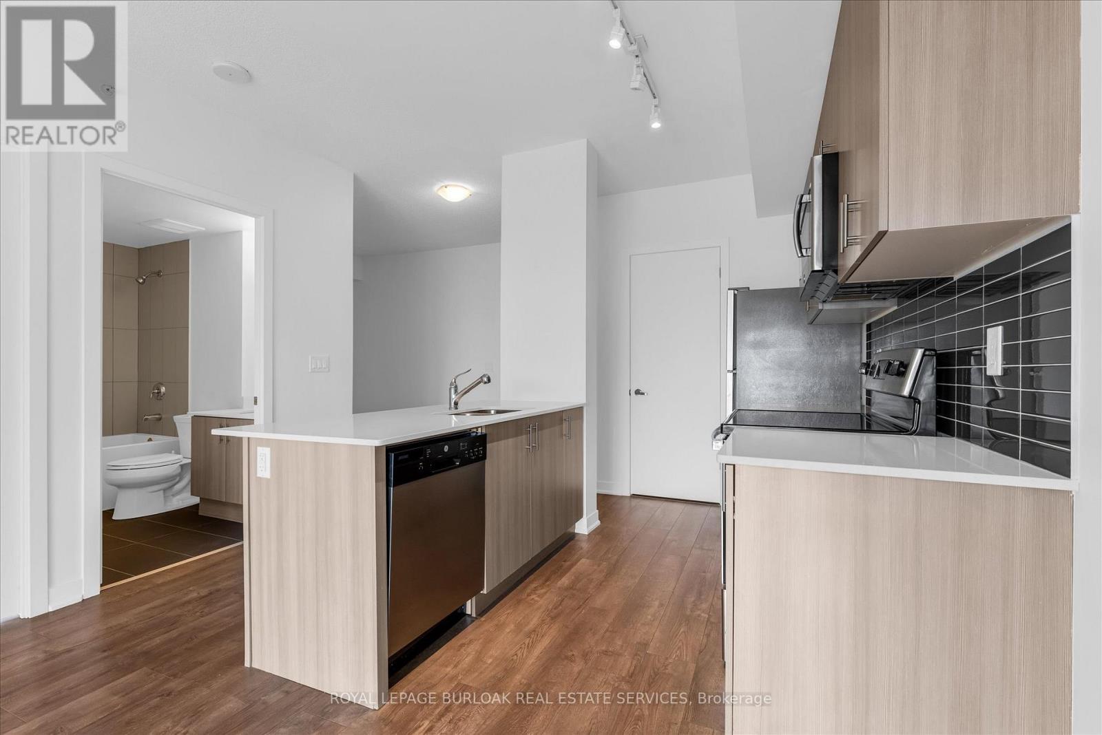 612 - 550 North Service Road N, Grimsby, Ontario  L3M 4E8 - Photo 11 - X12833572