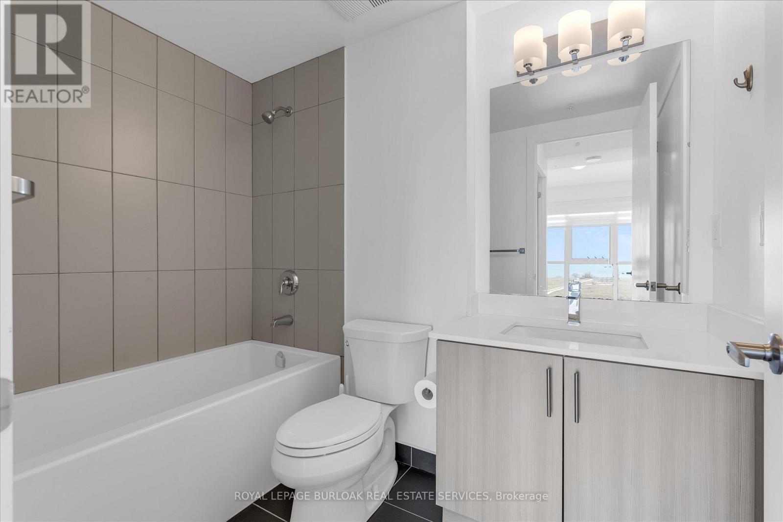 612 - 550 North Service Road N, Grimsby, Ontario  L3M 4E8 - Photo 18 - X12833572