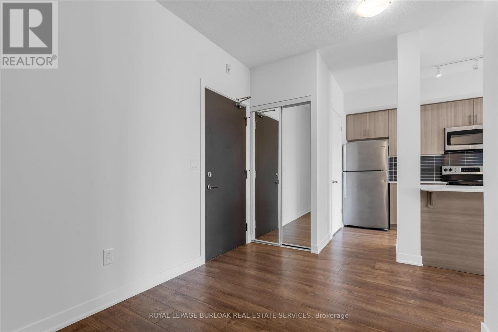 612 - 550 North Service Road N, Grimsby, Ontario  L3M 4E8 - Photo 8 - X12833572