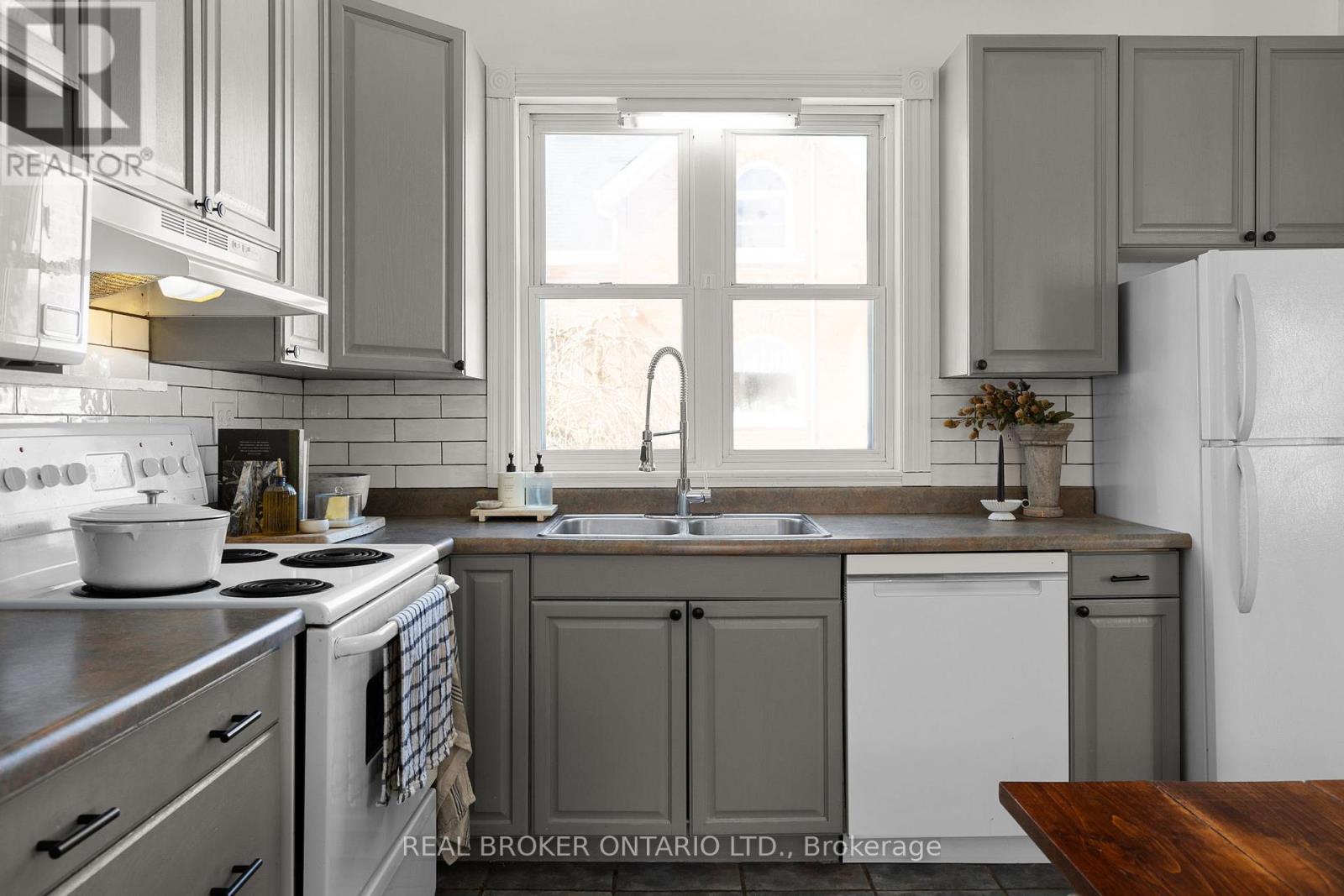 25 Maddison Street W, West Perth, Ontario  N0K 1P0 - Photo 14 - X12833742