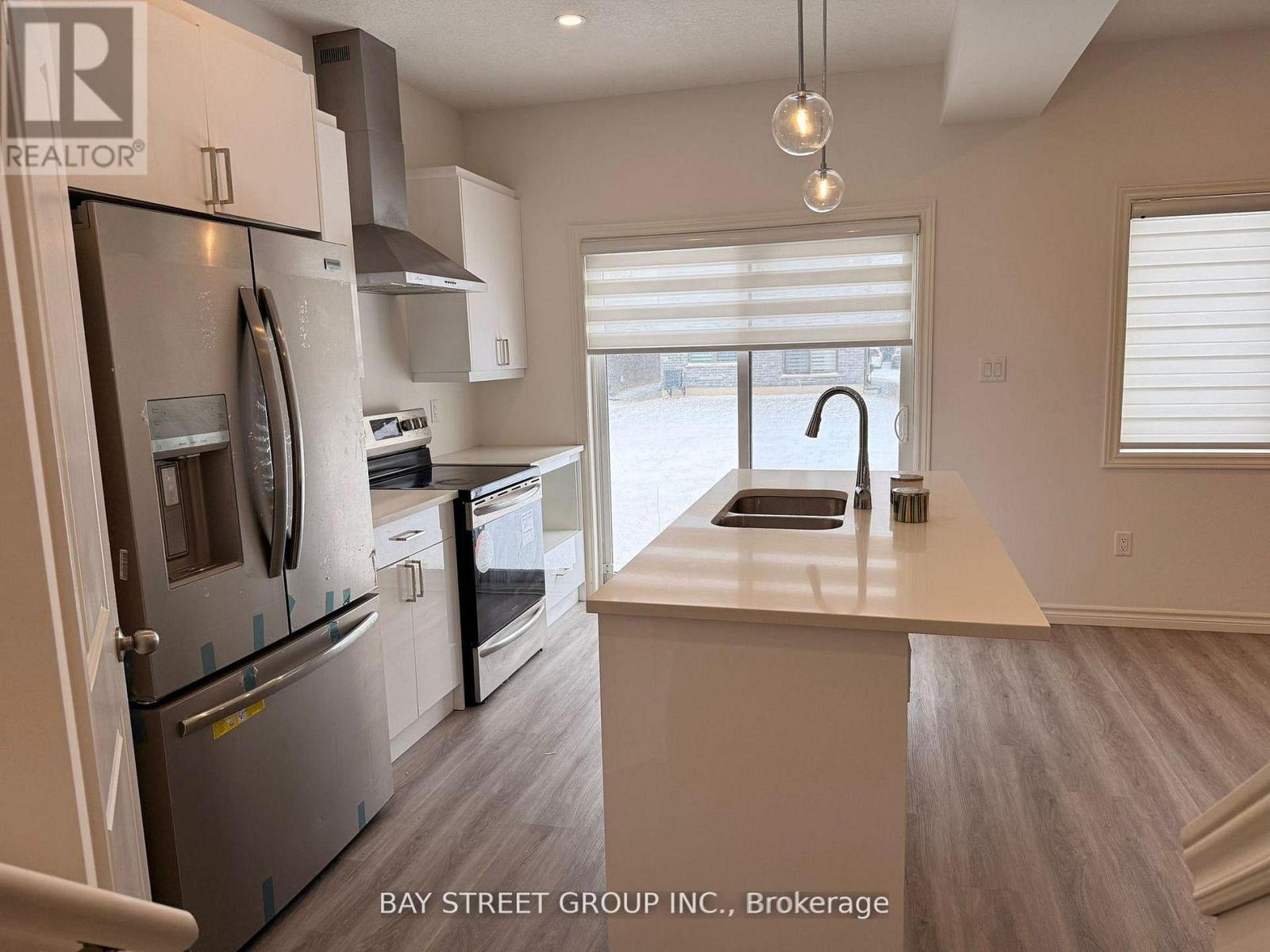 126 Byers Street, London South, Ontario  N6L 0G5 - Photo 3 - X12833872