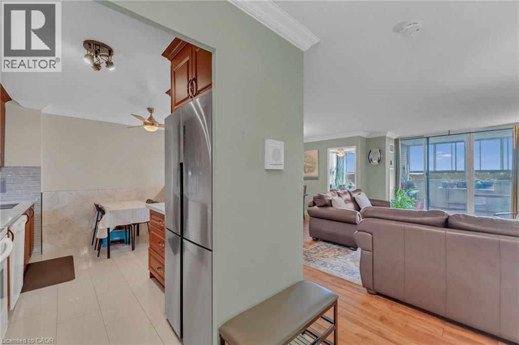 362 The East Mall Unit# 806, Etobicoke, Ontario  M9B 6C4 - Photo 13 - 40797760