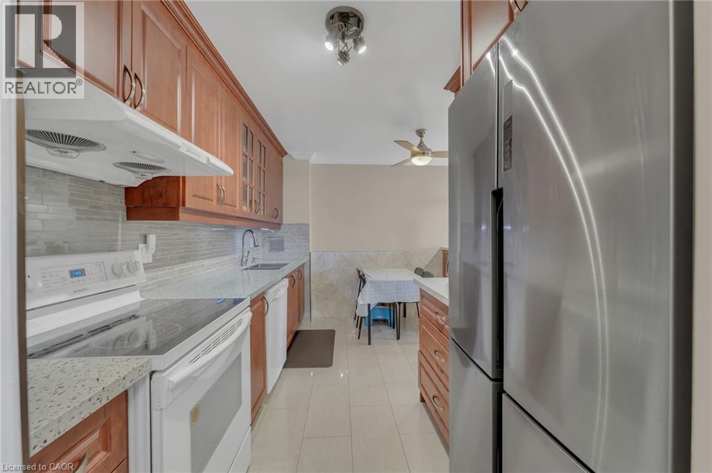 362 The East Mall Unit# 806, Etobicoke, Ontario  M9B 6C4 - Photo 12 - 40797760