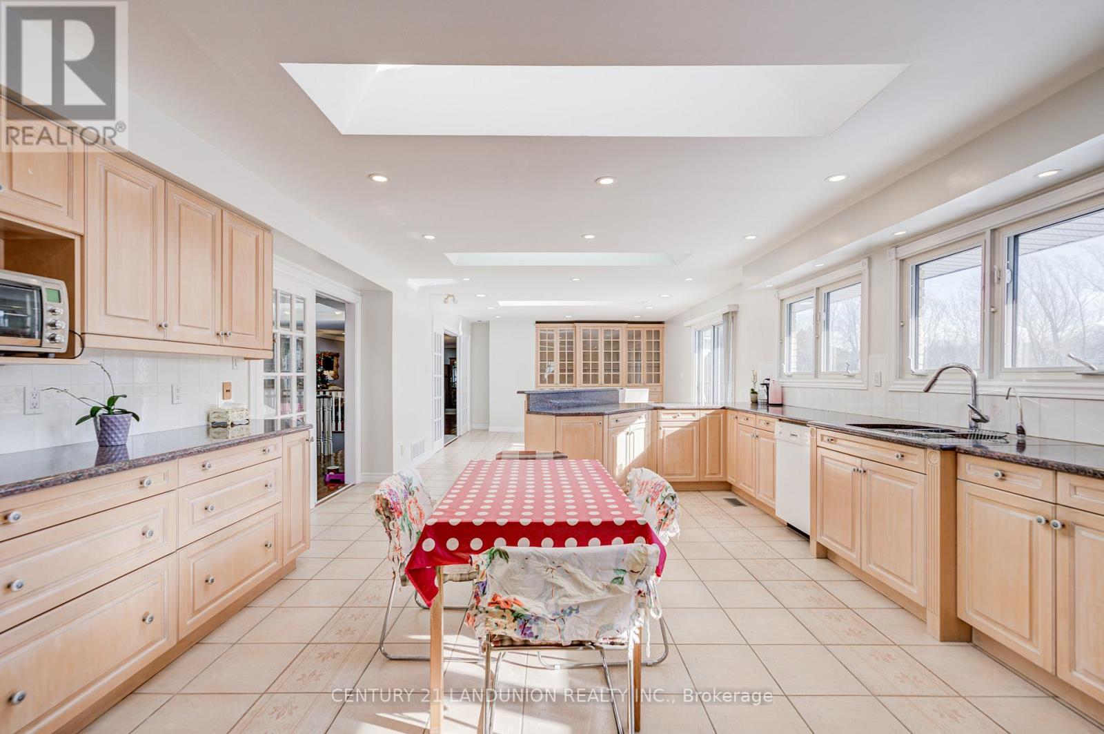 2391 Doane Road, East Gwillimbury, Ontario  L0G 1R0 - Photo 27 - N12695384