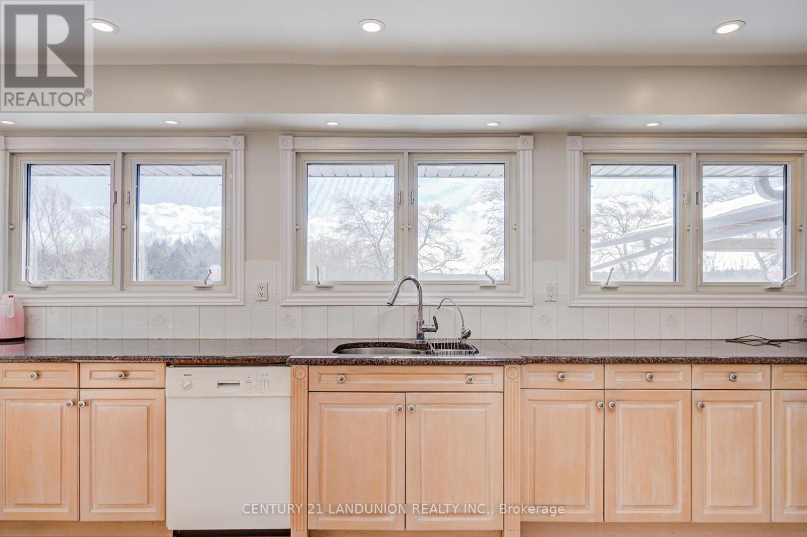 2391 Doane Road, East Gwillimbury, Ontario  L0G 1R0 - Photo 28 - N12695384