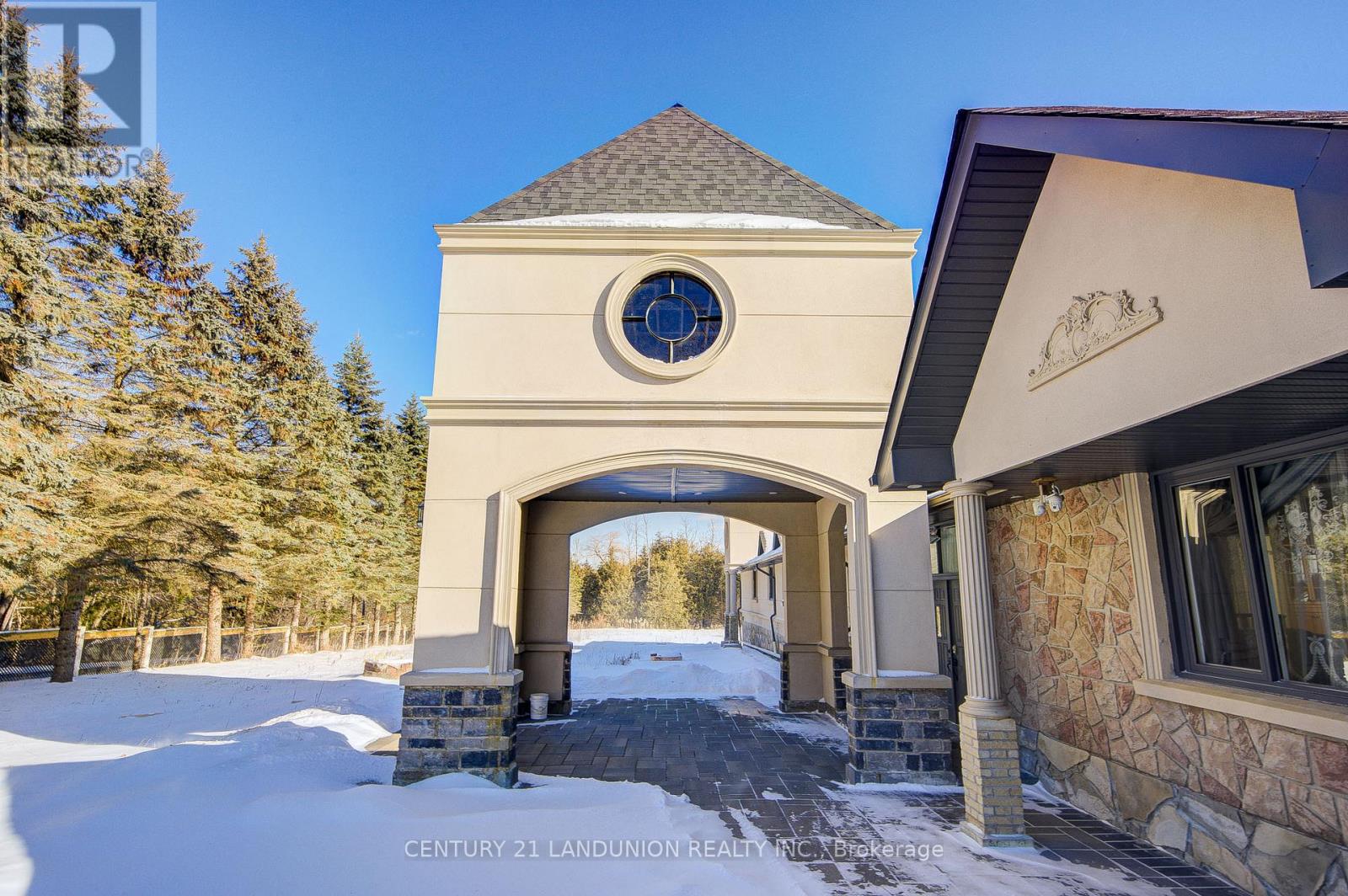 2391 Doane Road, East Gwillimbury, Ontario  L0G 1R0 - Photo 4 - N12695384