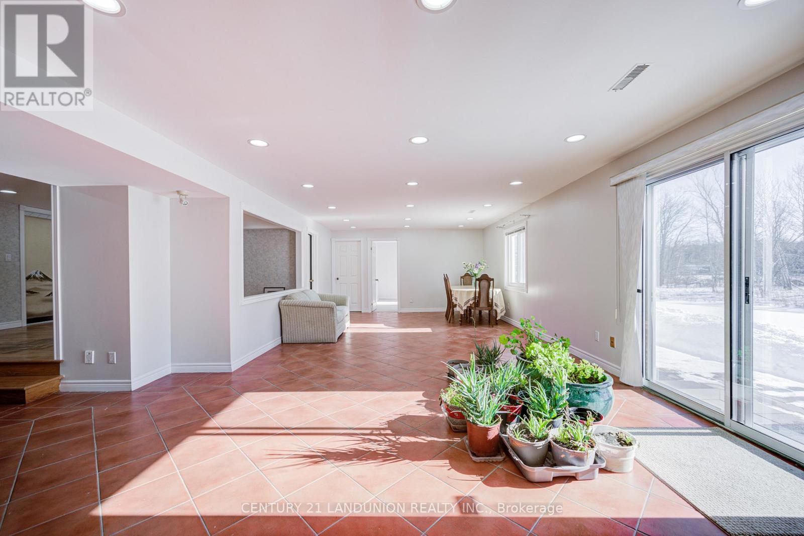 2391 Doane Road, East Gwillimbury, Ontario  L0G 1R0 - Photo 46 - N12695384