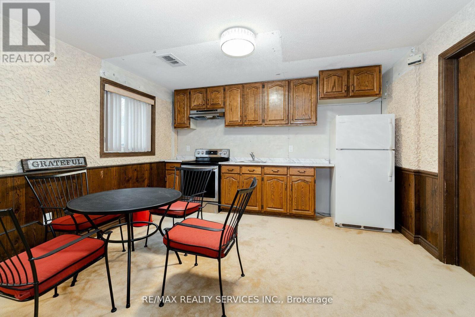 15 Pine Ridge Lane, Brampton, Ontario  L6W 1G6 - Photo 27 - W12822192